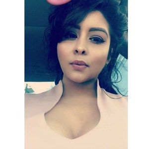 Meet your Posher, Ginay